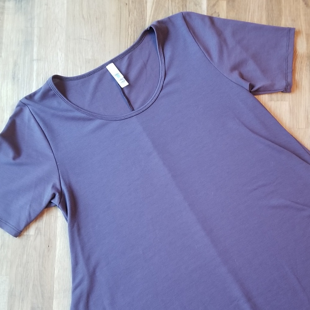 Lularoe M Perfect Tee *buy 3, get 30% off!*